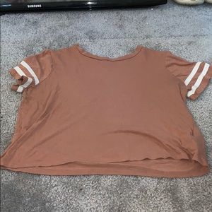 pink cropped t shirt